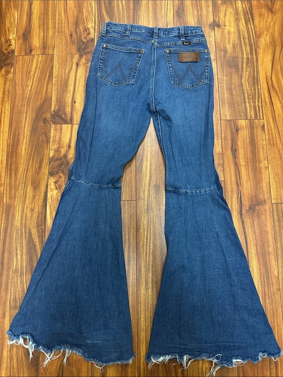 Wrangler Denim - Wrangler high rise flare Women's Jeans - 28/32